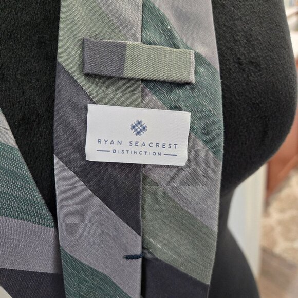 Ryan Seacrest Distinction Striped Neck Tie Gray & Green Silk Blend - Picture 2 of 4